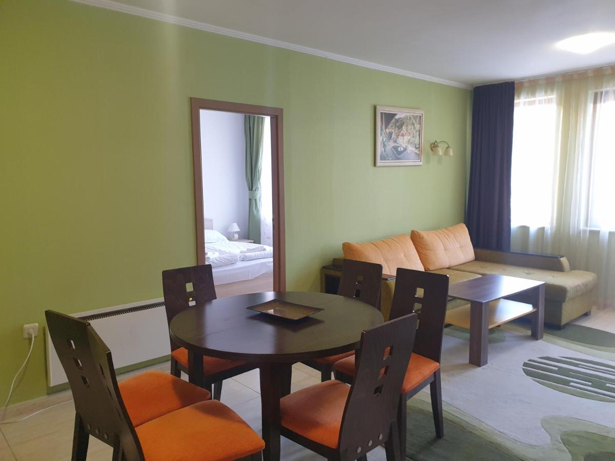 פמפורובו Grand Monastery Hotel Apartments מראה חיצוני תמונה